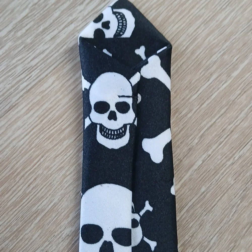 HALLOWEEN Goth Iconic Skulls Cross Bones Necktie Pattern  - Black and White 58